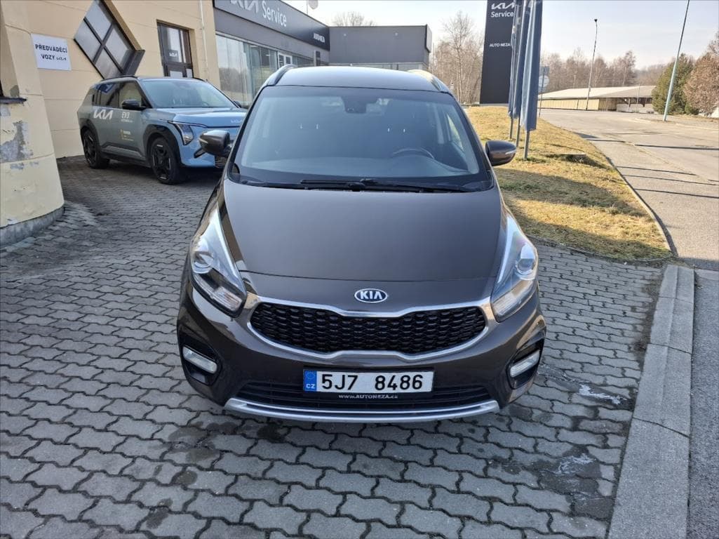 2016 Kia Carens - 2