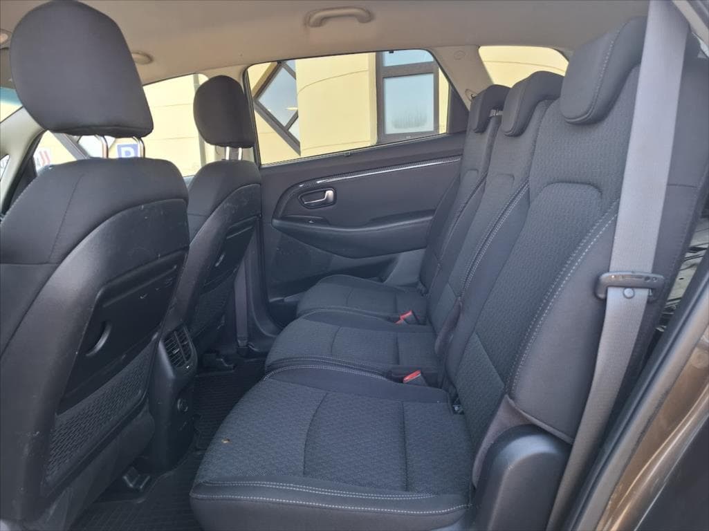 2016 Kia Carens - 14