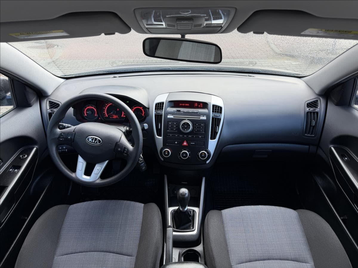2011 Kia CEE'D - 8