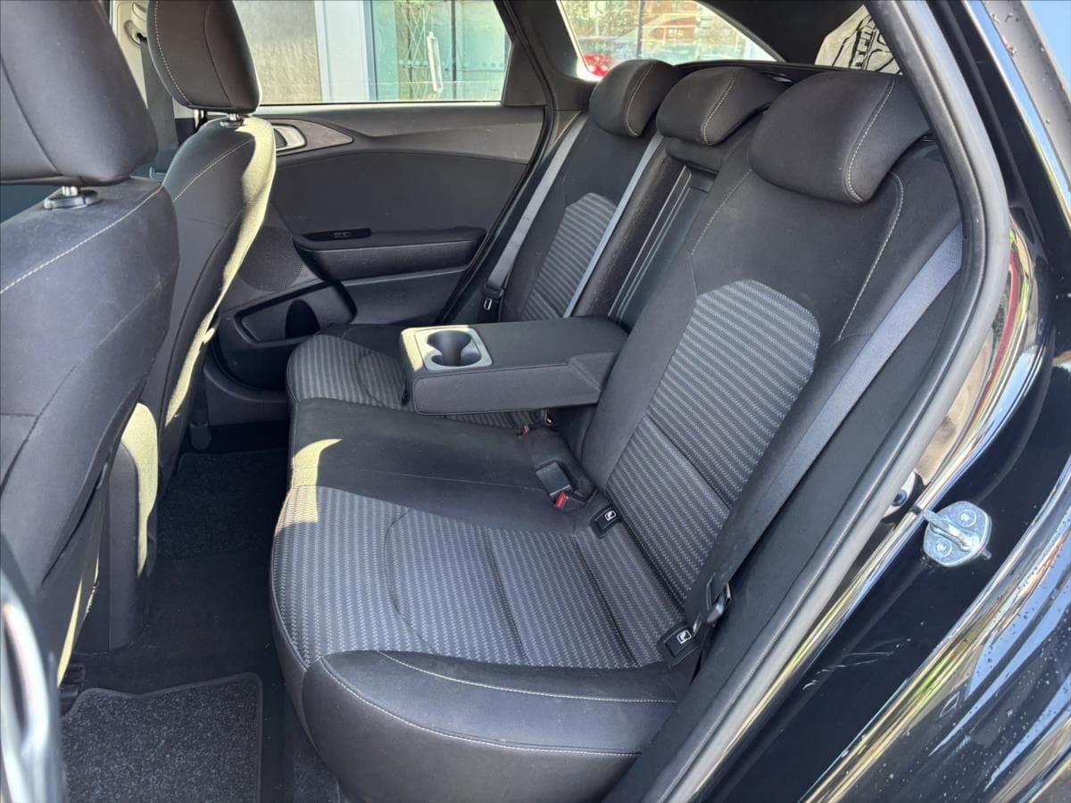 2023 Kia CEE'D - 12