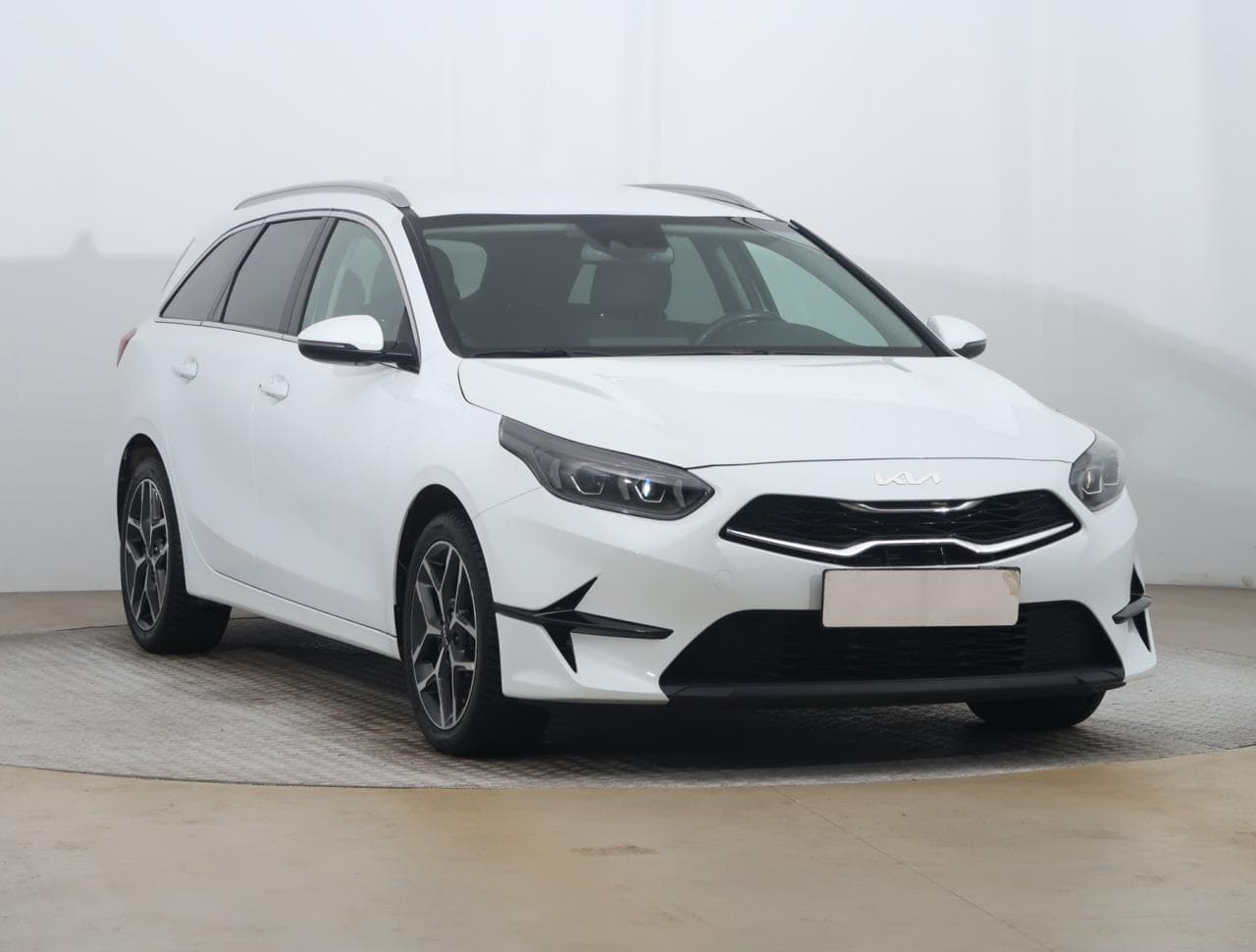 Kia Ceed 1.5 T-GDI MHEV 118kW kombi