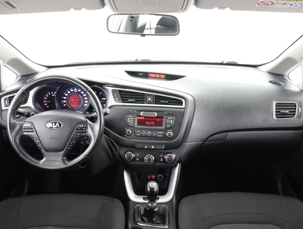 2015 Kia Cee'd - 10