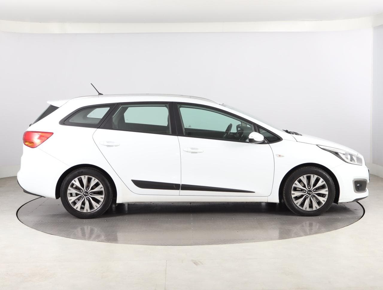 2015 Kia Cee'd - 8