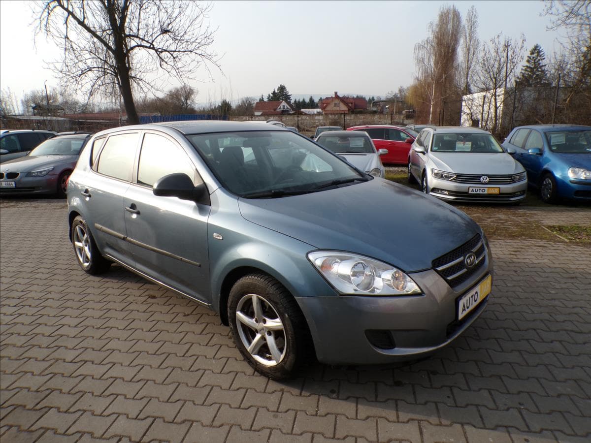 Kia Ceed 1,4 16V kombi