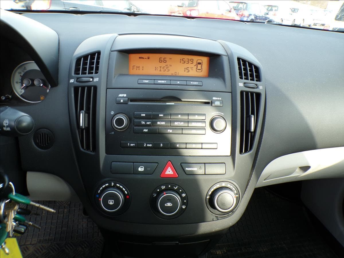 2007 Kia Cee'd - 9