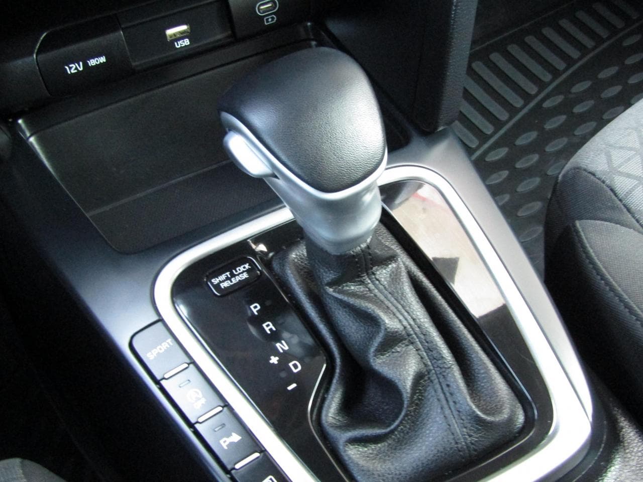 2023 Kia CEE'D - 17