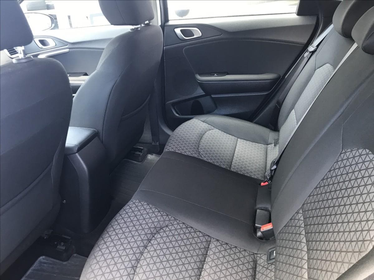 2022 Kia CEE'D - 8
