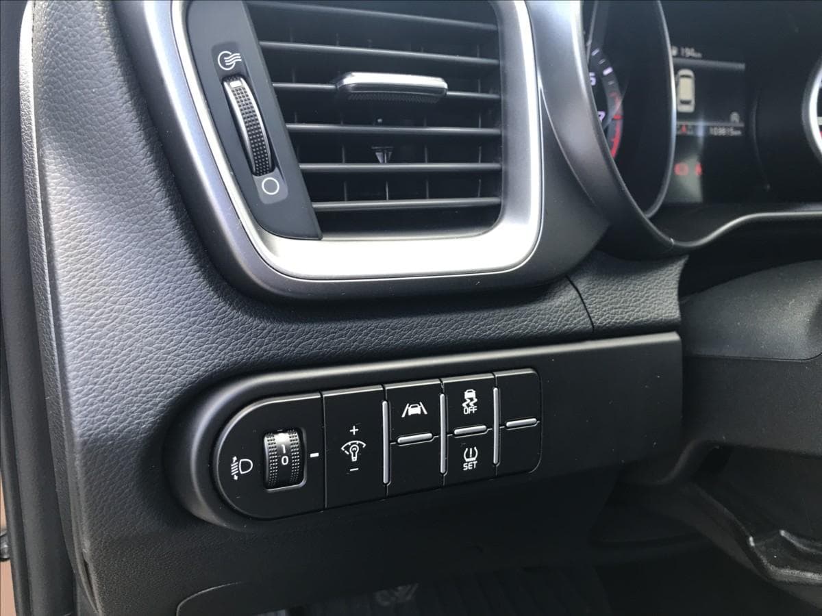 2022 Kia CEE'D - 11