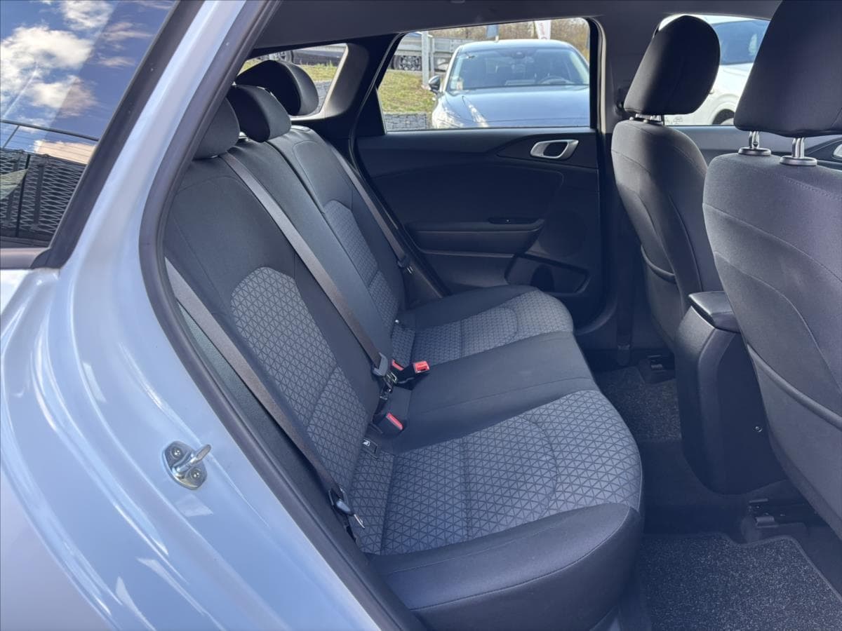 2022 Kia CEE'D - 14