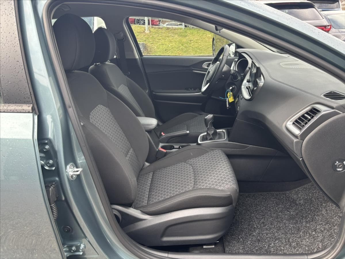 2023 Kia CEE'D - 15