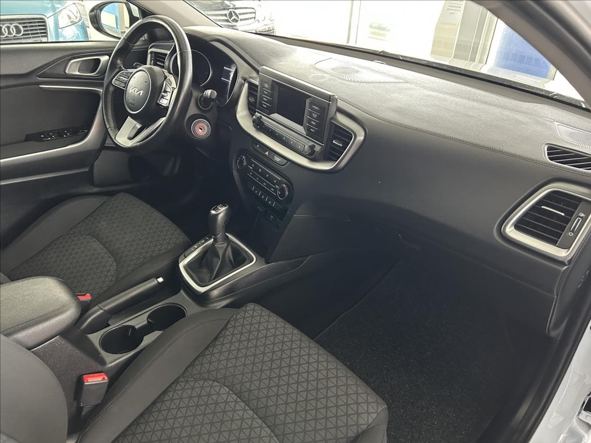 2022 Kia CEE'D - 9