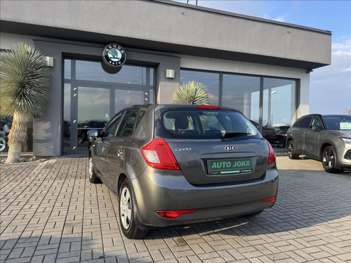 2009 Kia CEE'D - 7