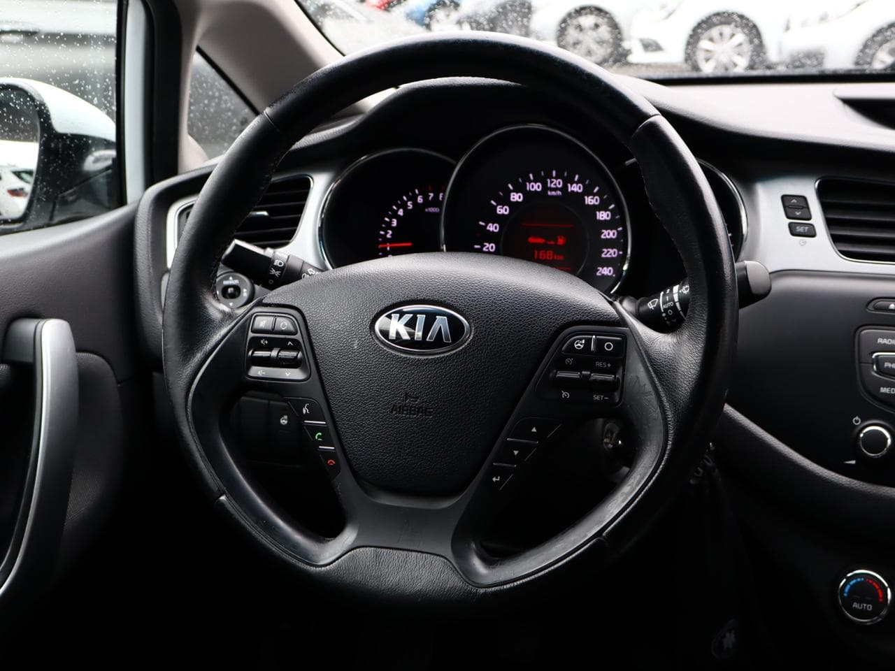 2013 Kia CEE'D - 19