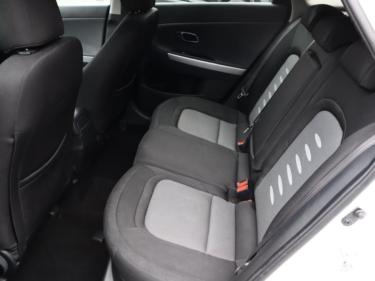 2013 Kia CEE'D - 13