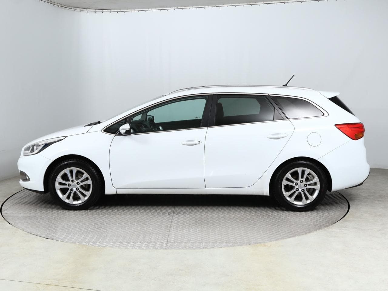 2013 Kia CEE'D - 4