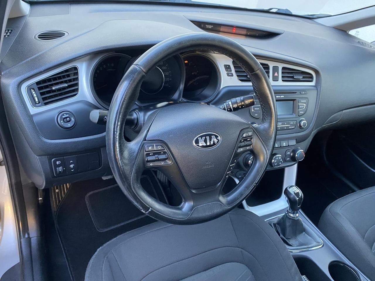 2013 Kia CEE'D - 22