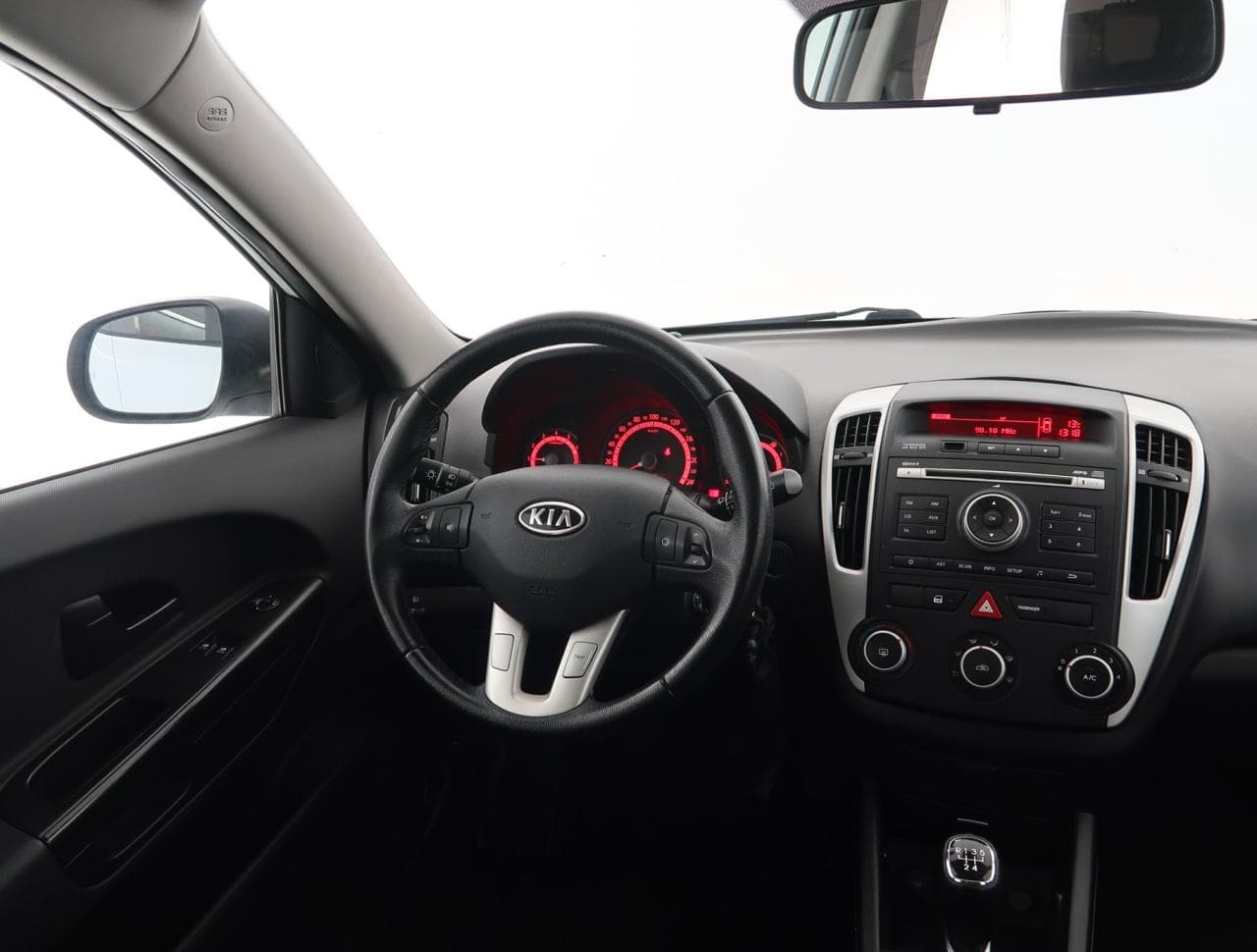 2012 Kia CEE'D - 11