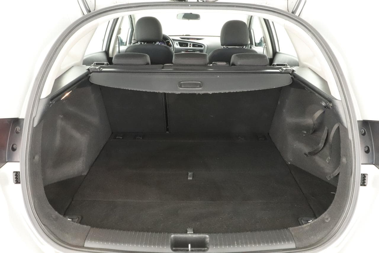2014 Kia CEE'D - 33