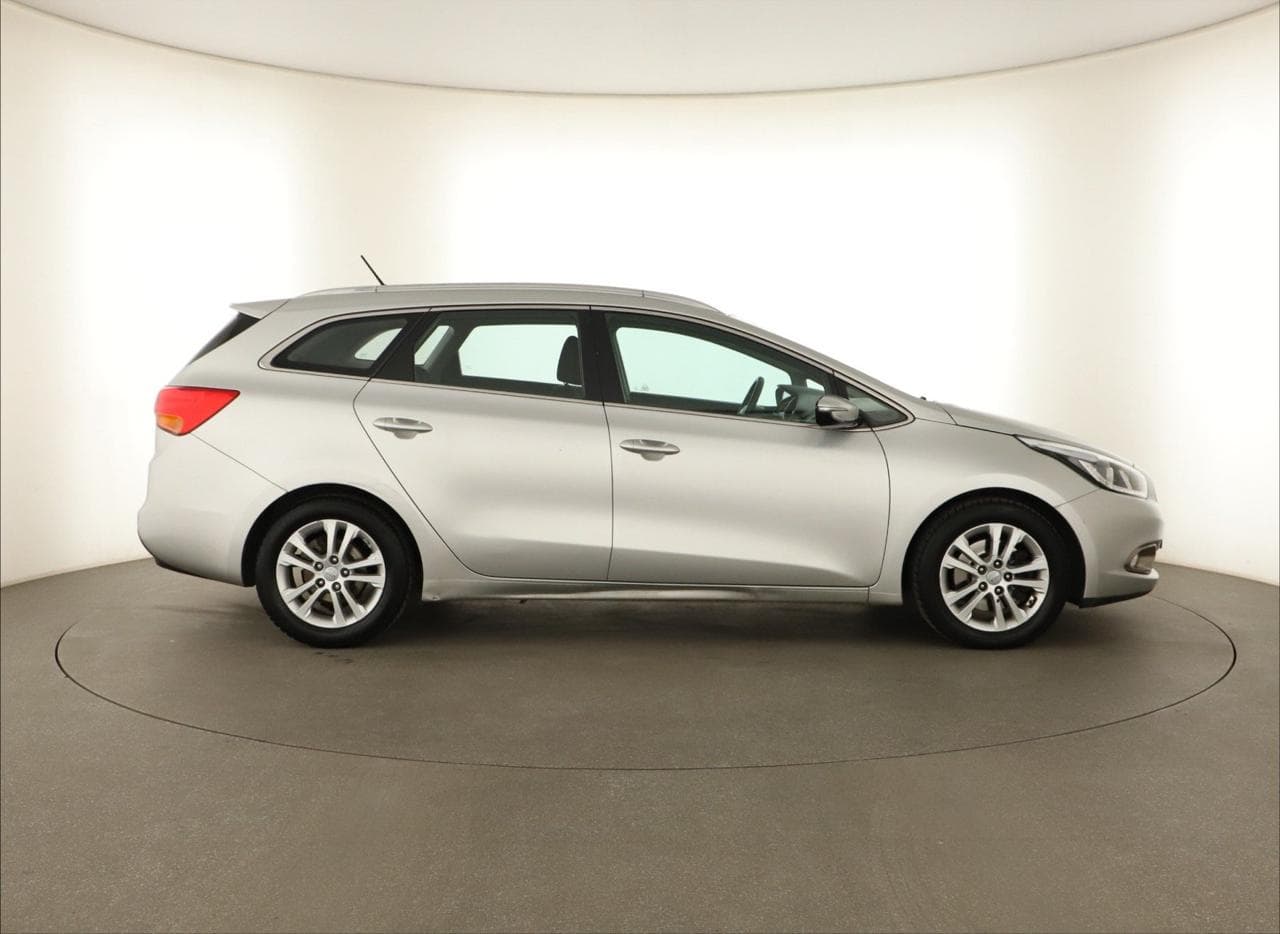 2014 Kia CEE'D - 12