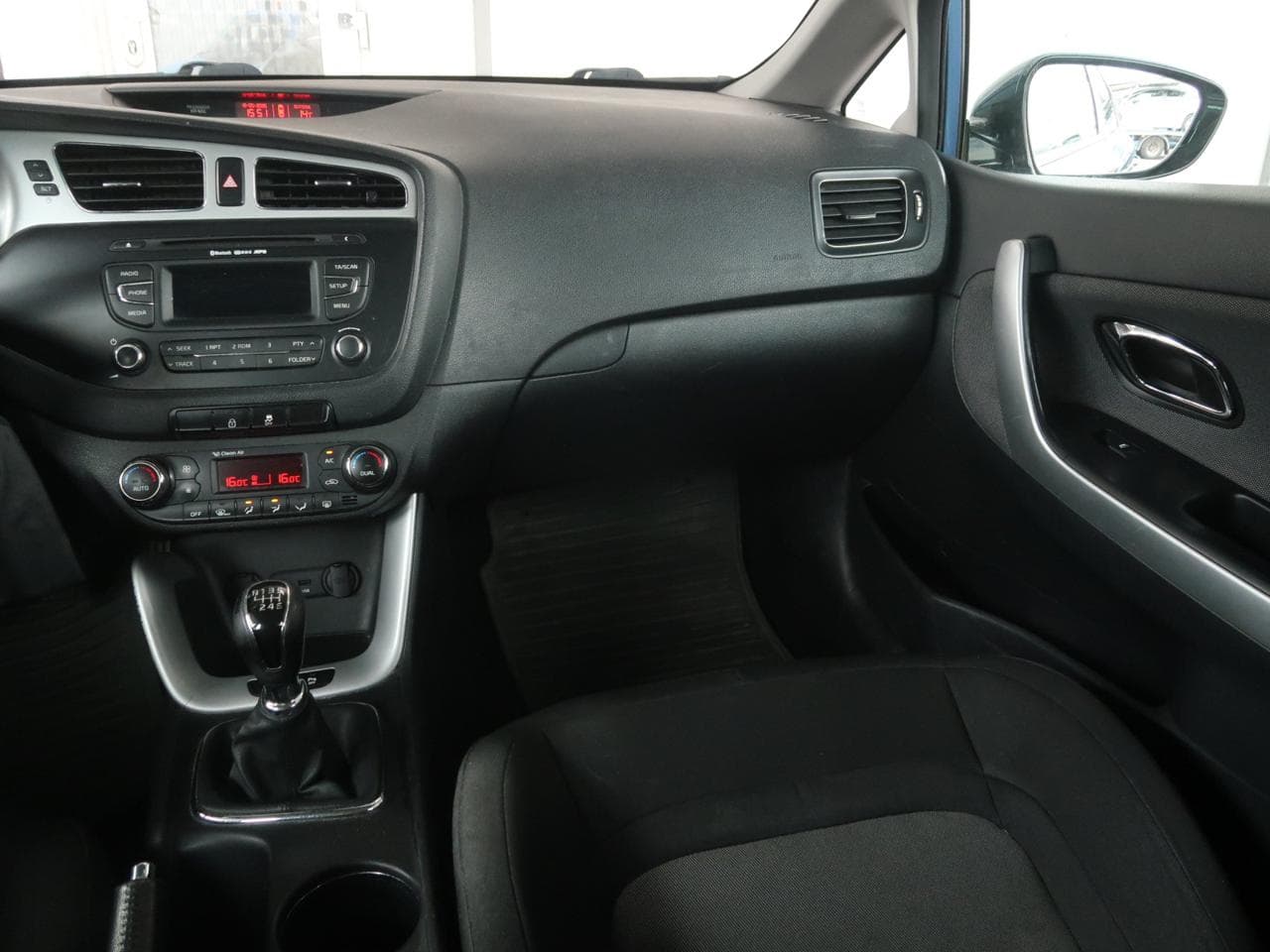 2012 Kia CEE'D - 11