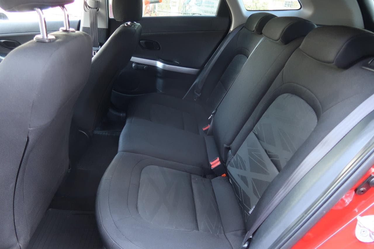 2015 Kia CEE'D - 12