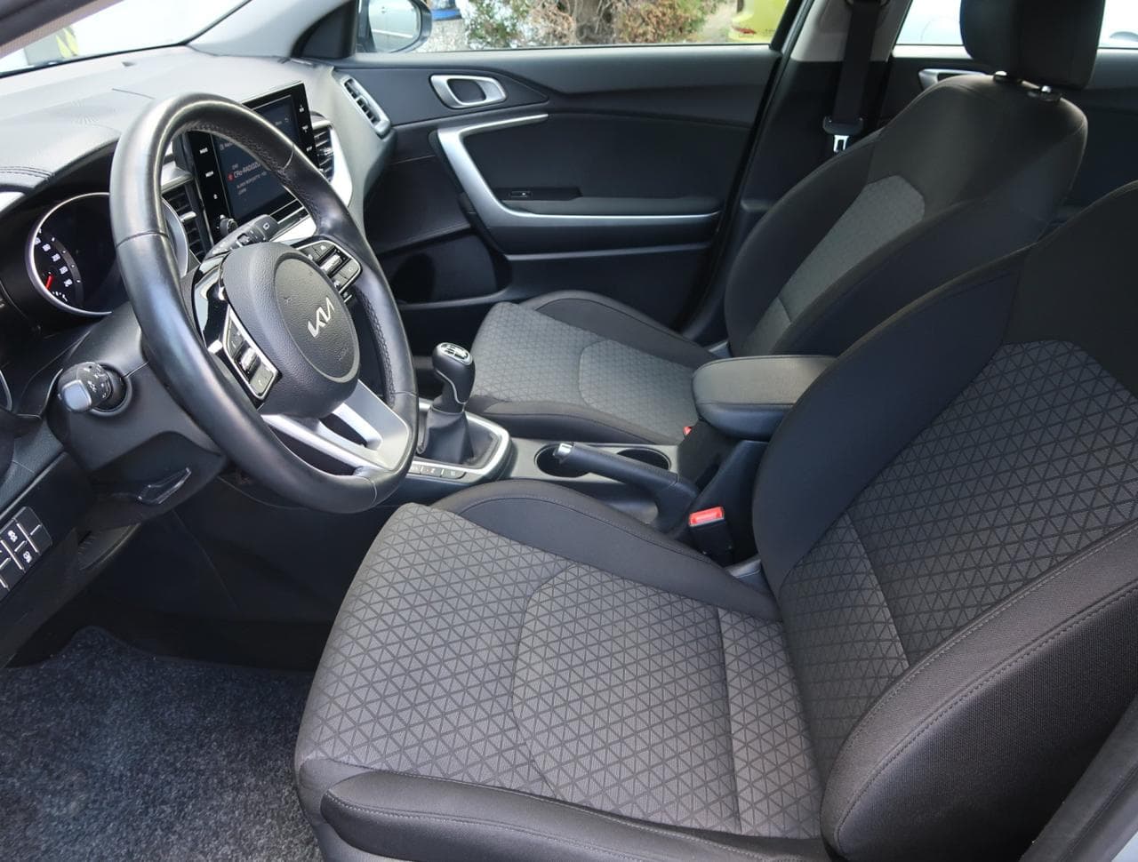 2023 Kia CEE'D - 16