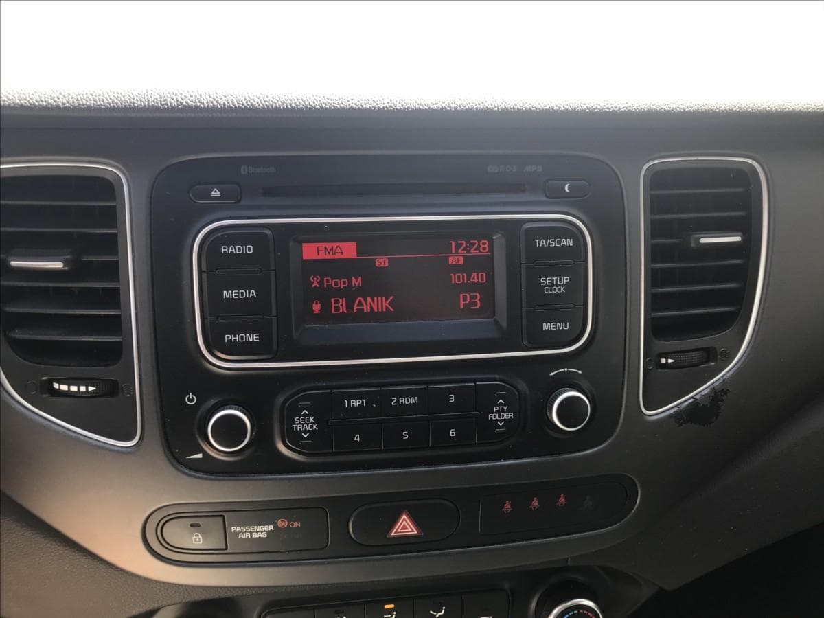 2015 Kia CARENS - 12