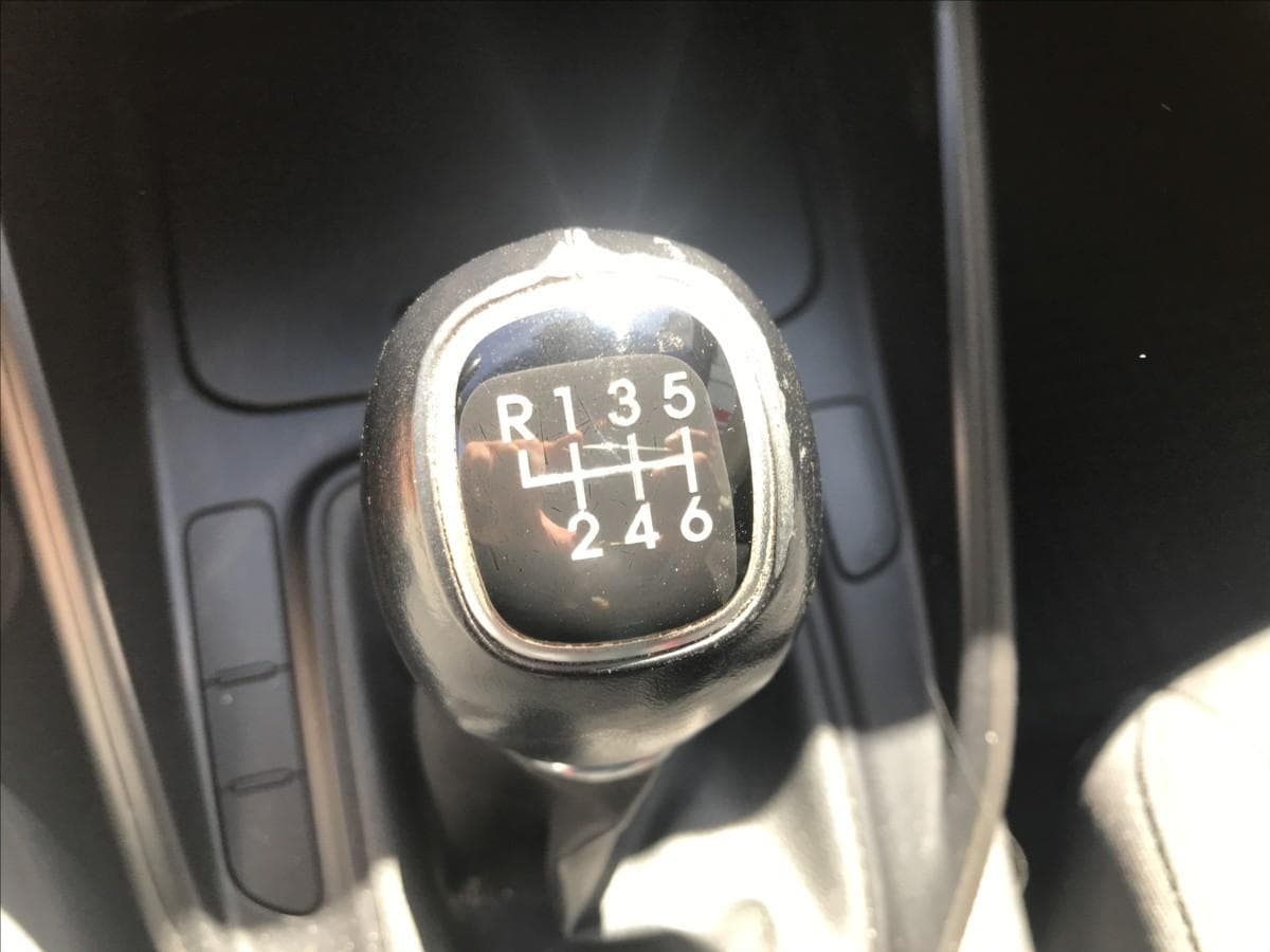 2015 Kia CARENS - 14
