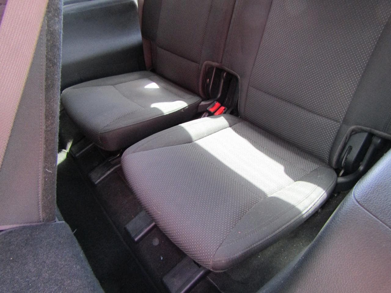 2014 Kia CARENS - 11