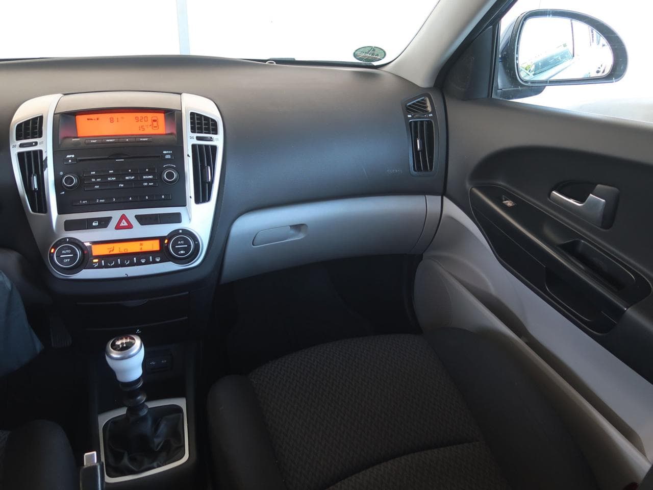 2009 Kia CEE'D - 11