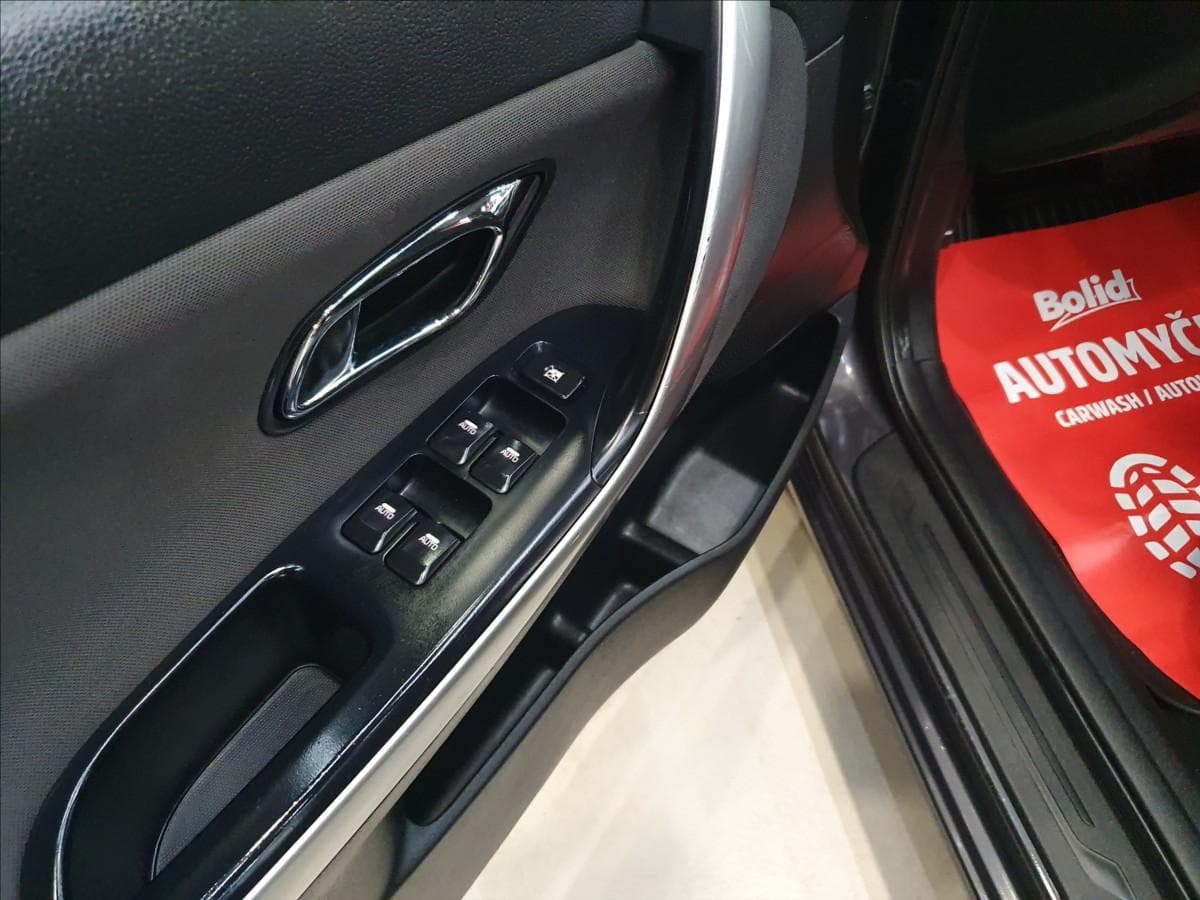 2013 Kia CEE'D - 19