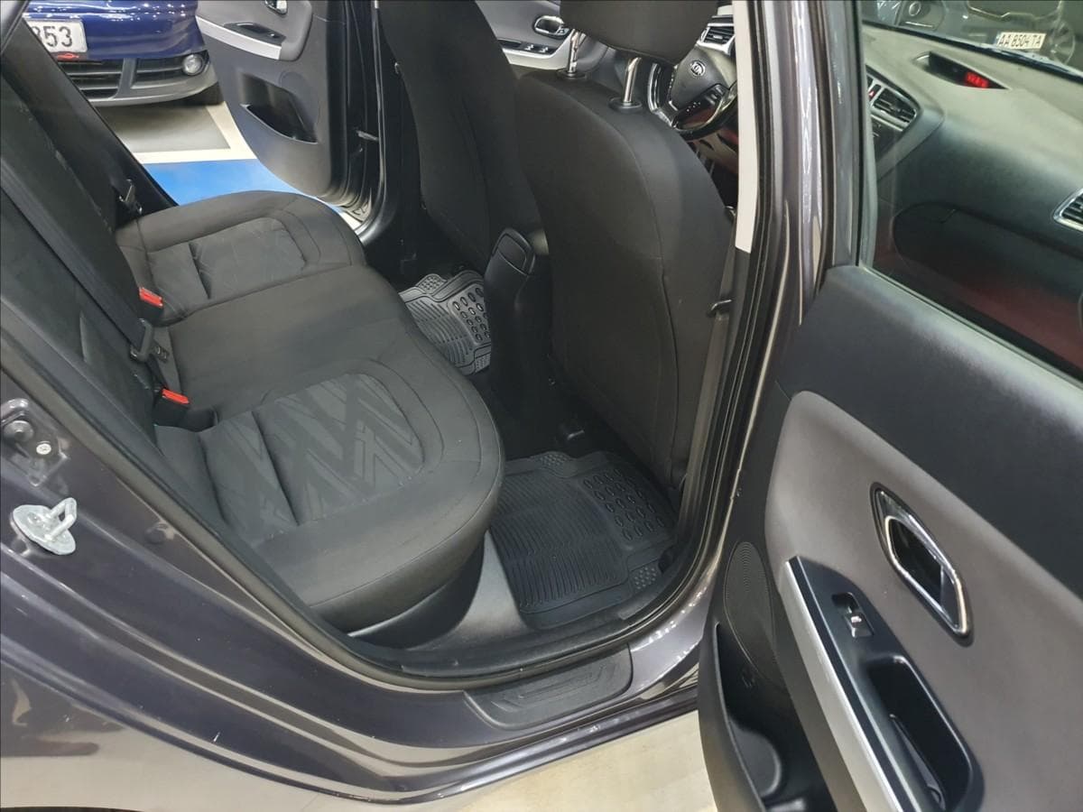 2013 Kia CEE'D - 15