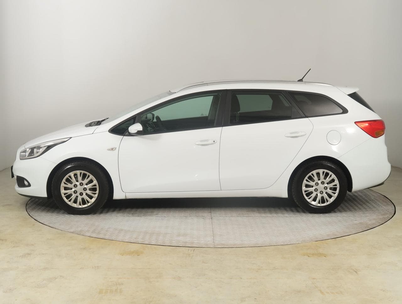 2013 Kia CEE'D - 4