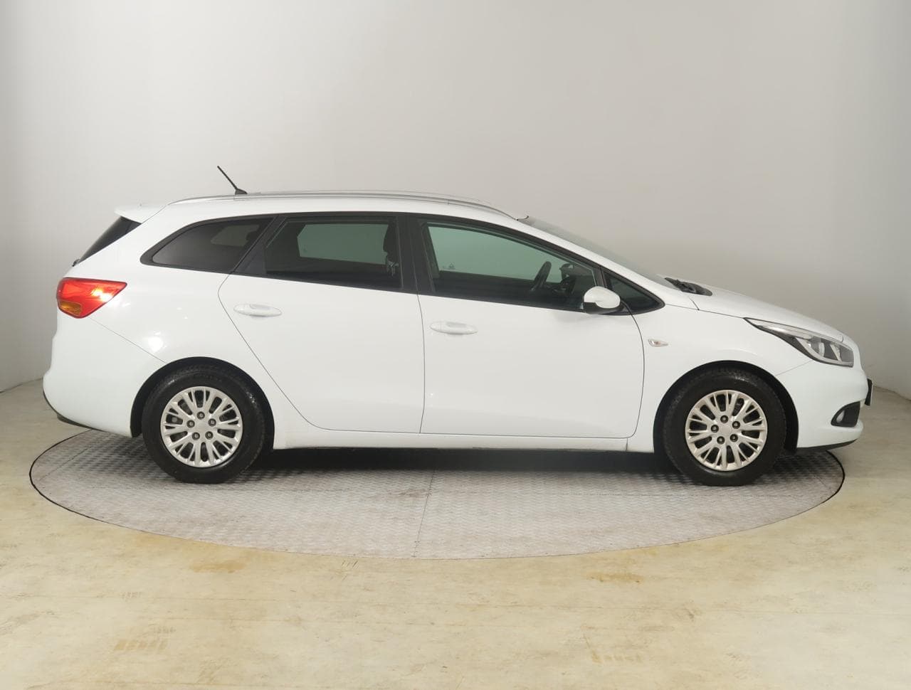 2013 Kia CEE'D - 8