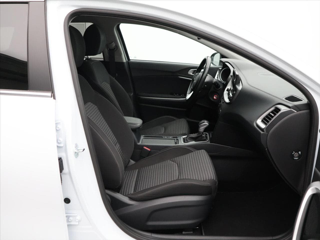 2024 Kia CEE'D - 12