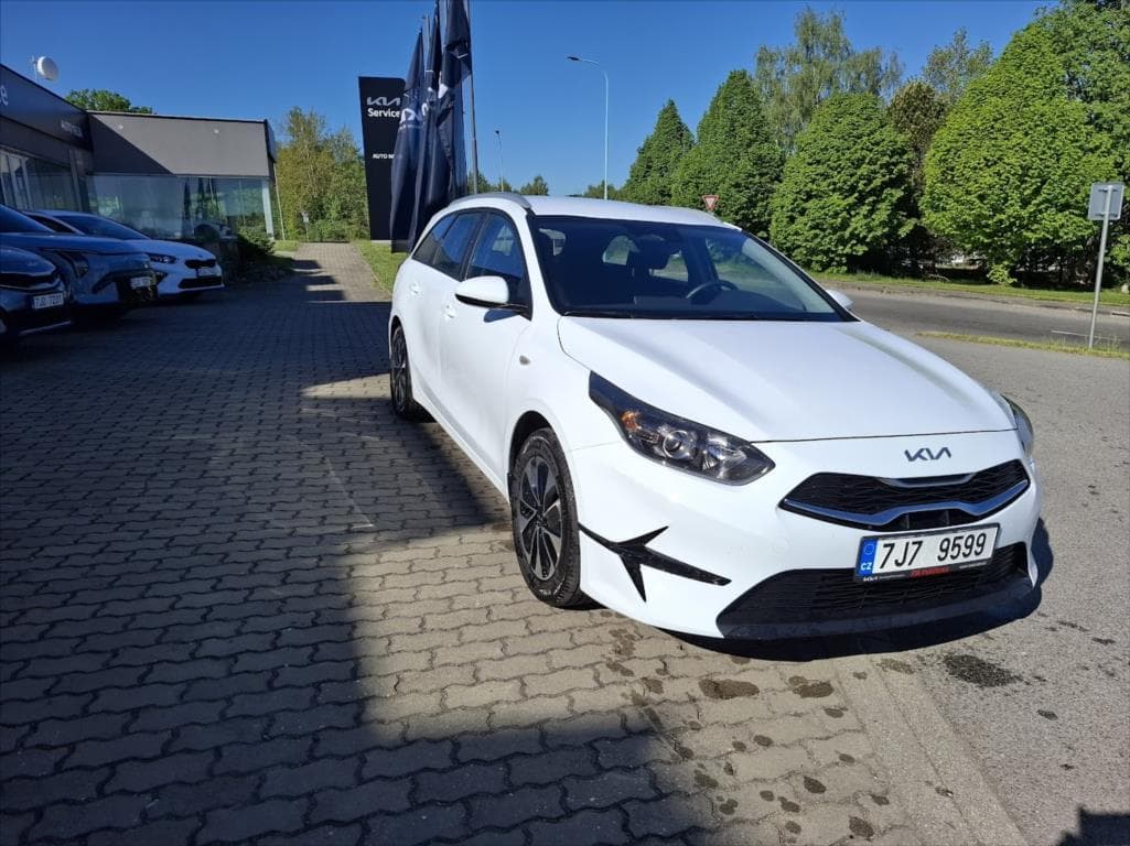 2025 Kia CEE'D - 16