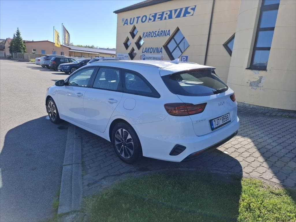 2025 Kia CEE'D - 8