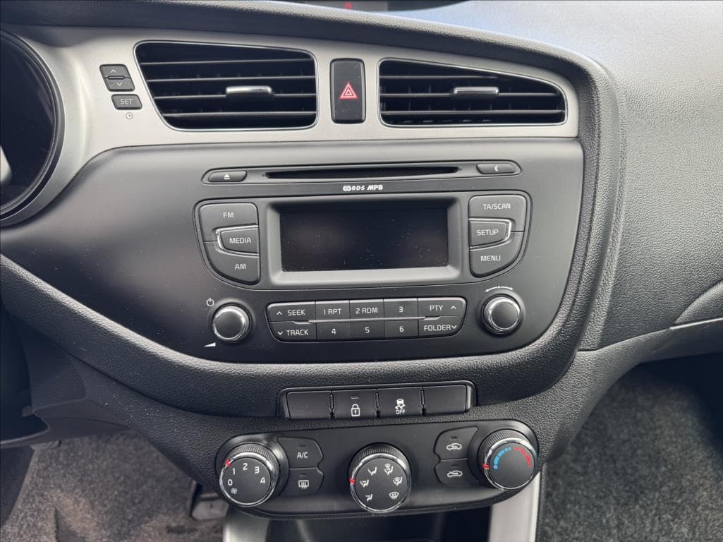 2013 Kia CEE'D - 30