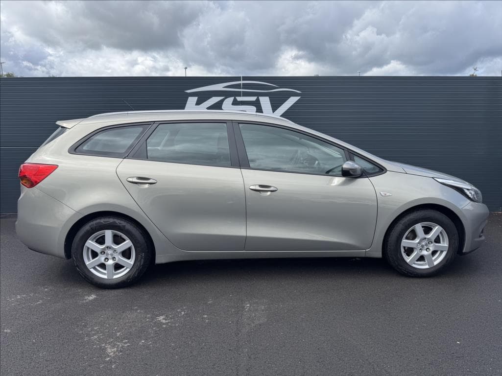 2013 Kia CEE'D - 10