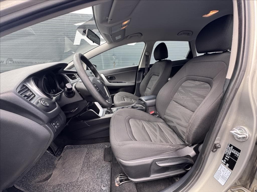 2013 Kia CEE'D - 20