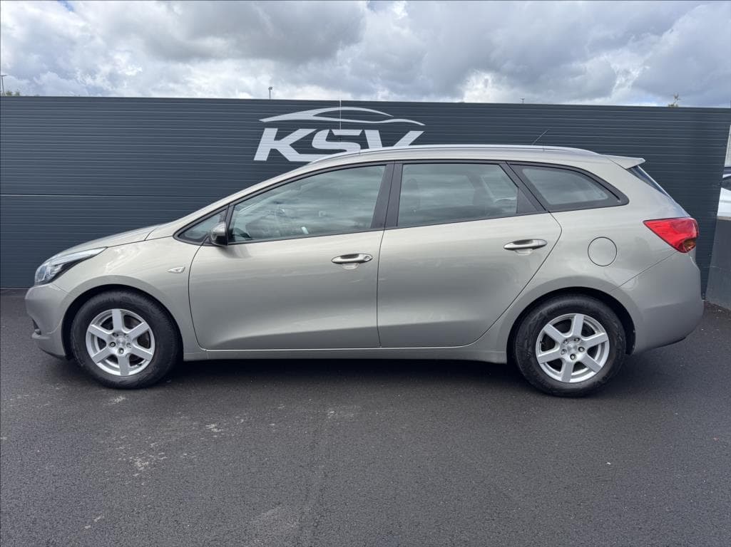 2013 Kia CEE'D - 19