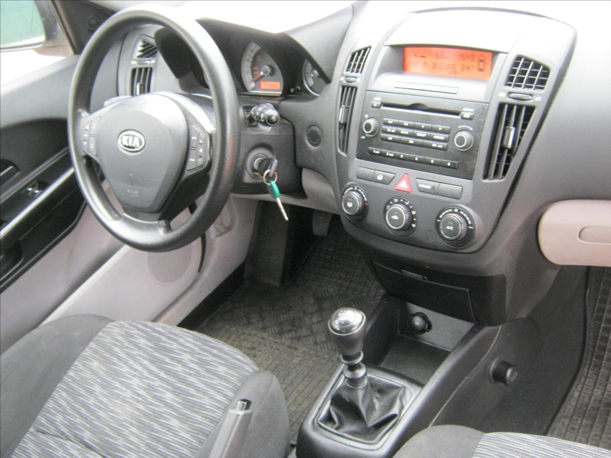 2008 Kia CEE'D - 26