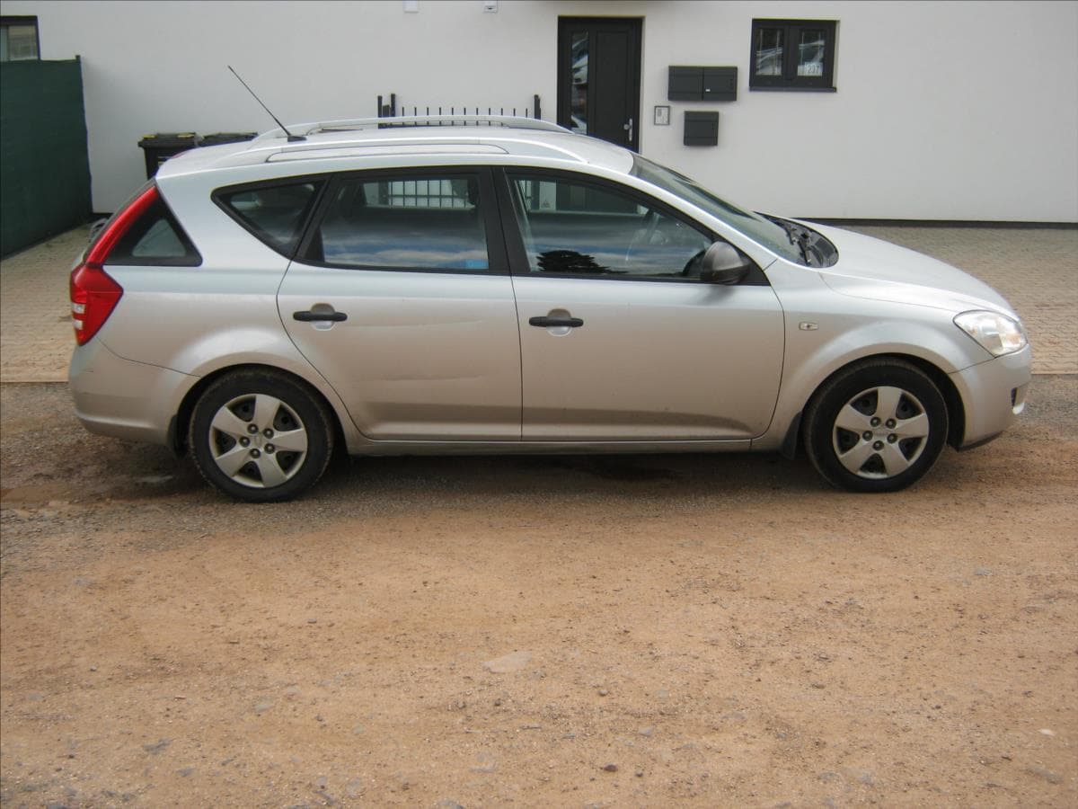 2008 Kia CEE'D - 11