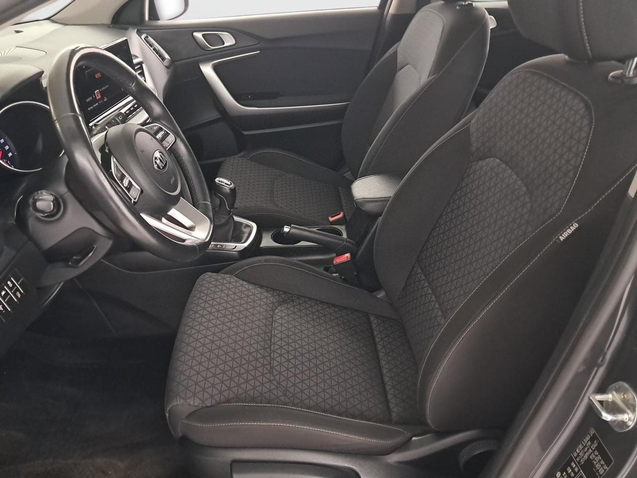 2022 Kia CEE'D - 16