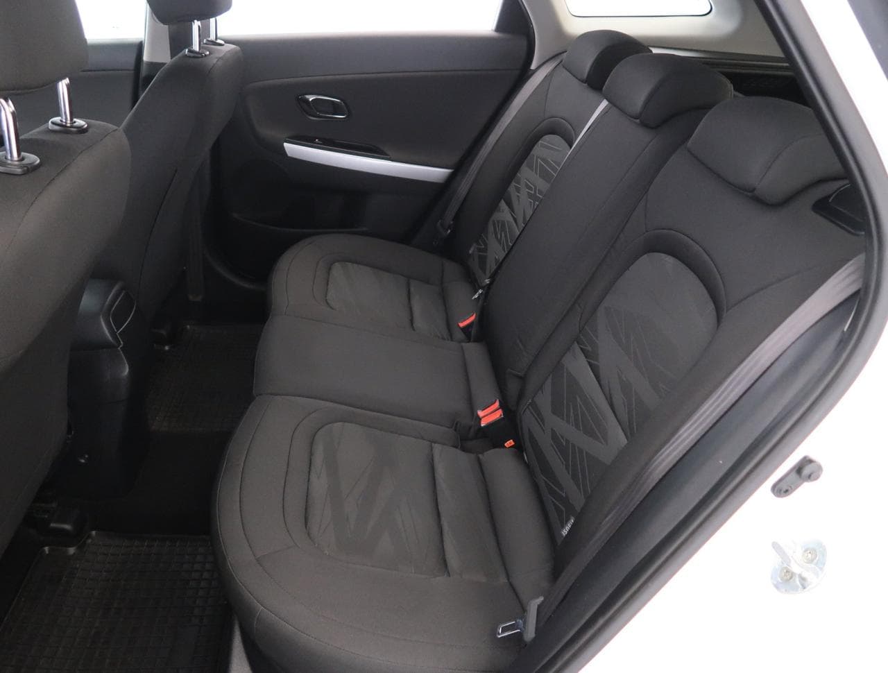 2014 Kia CEE'D - 27