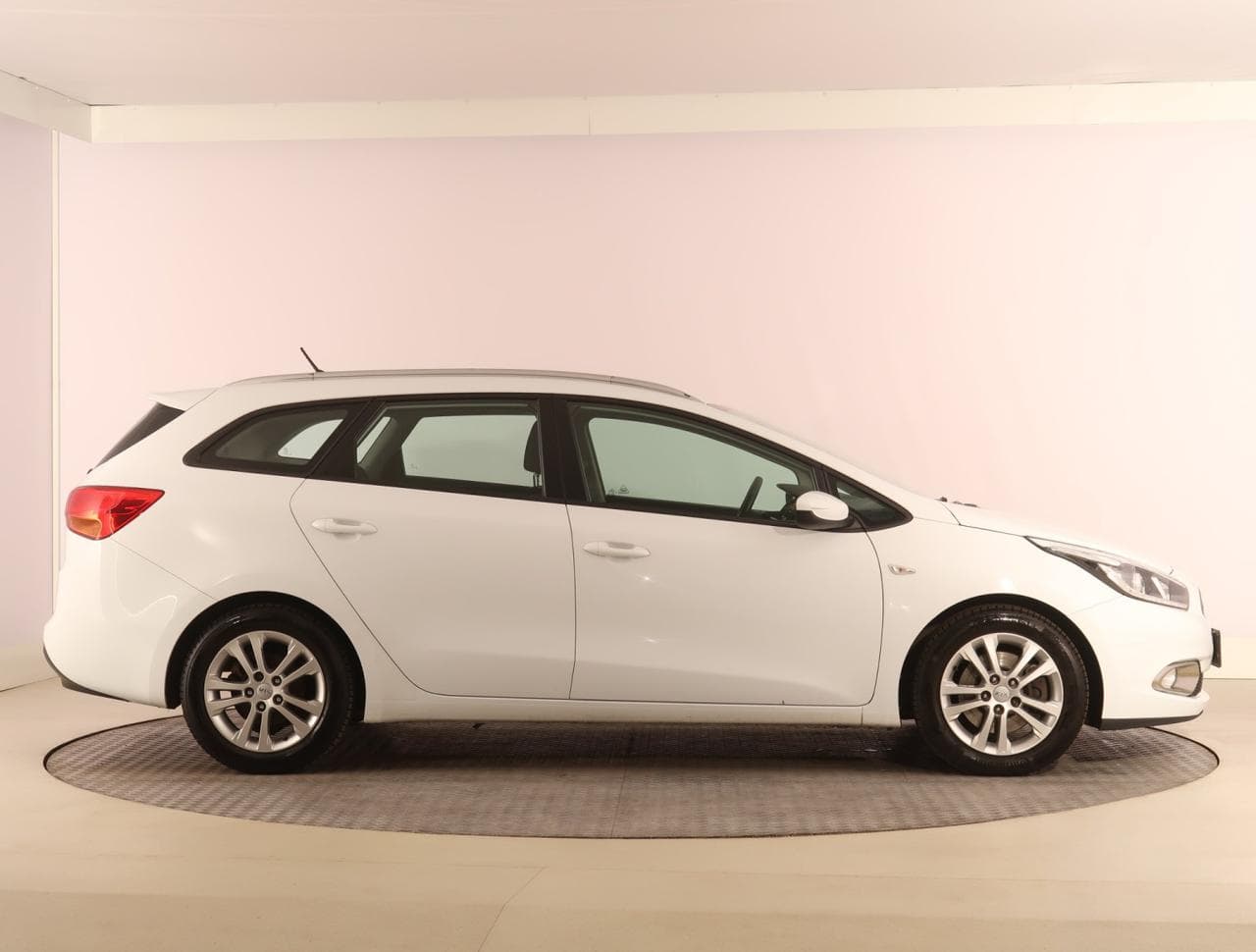 2014 Kia CEE'D - 13