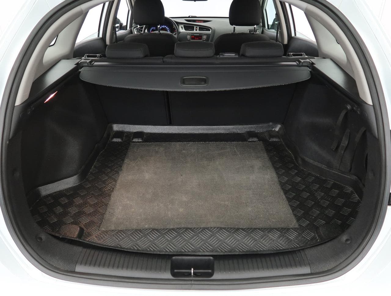 2014 Kia CEE'D - 35