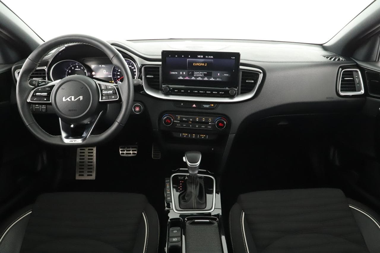 2025 Kia CEE'D - 16