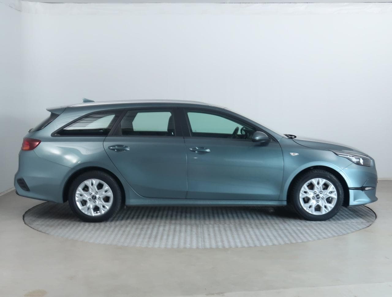 2023 Kia CEE'D - 8