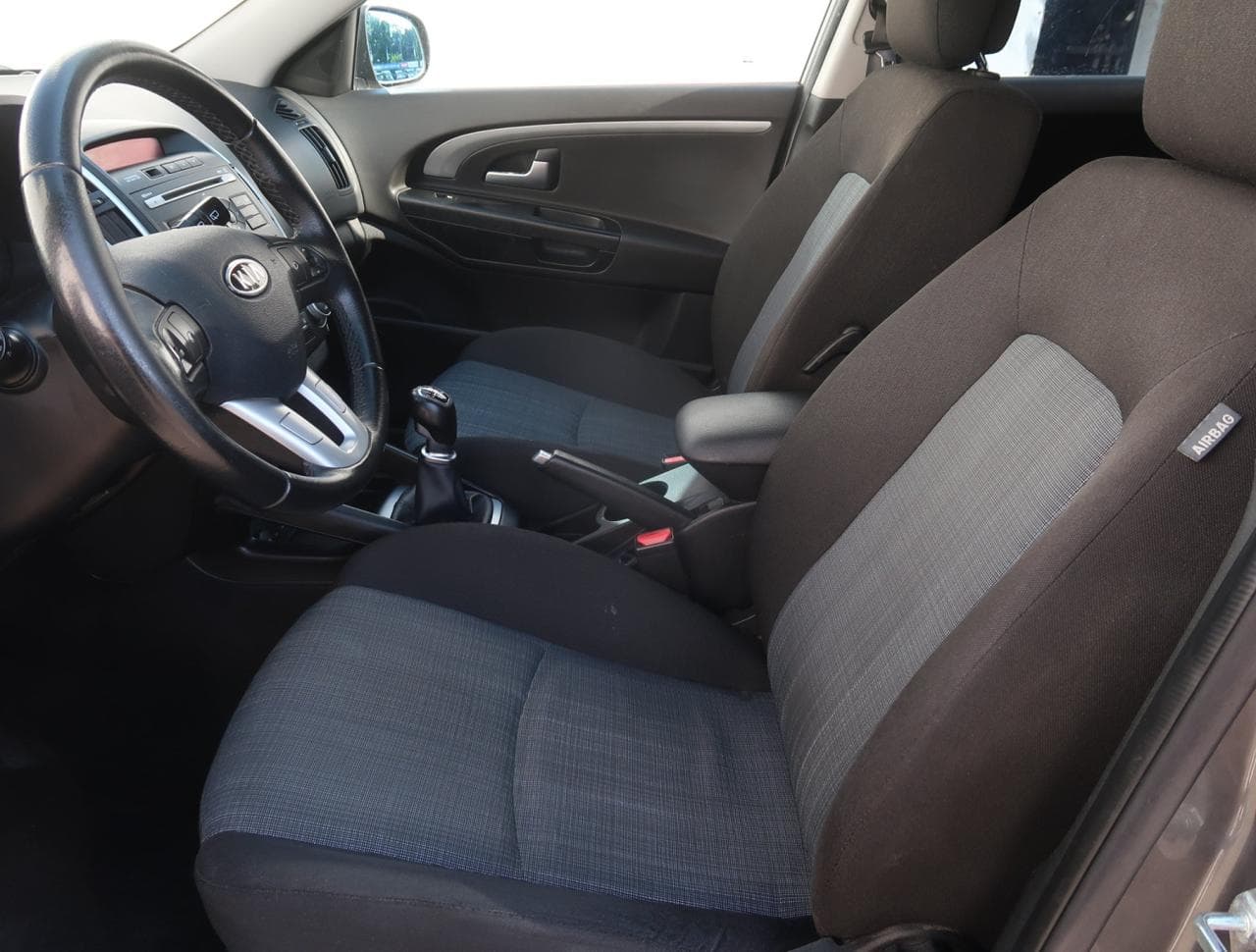 2010 Kia CEE'D - 28